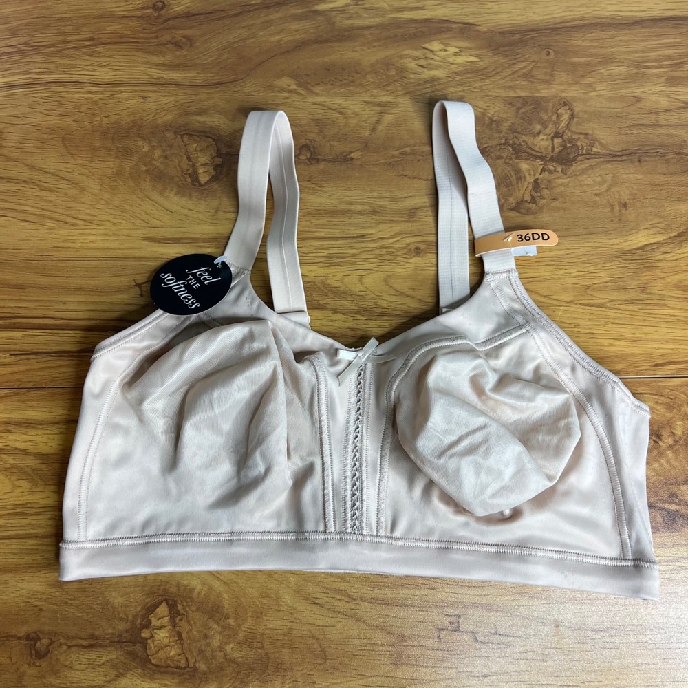 Bali Cool Comfort Double Support Bra Size 36DD Wire Free Wireless Beige NWT